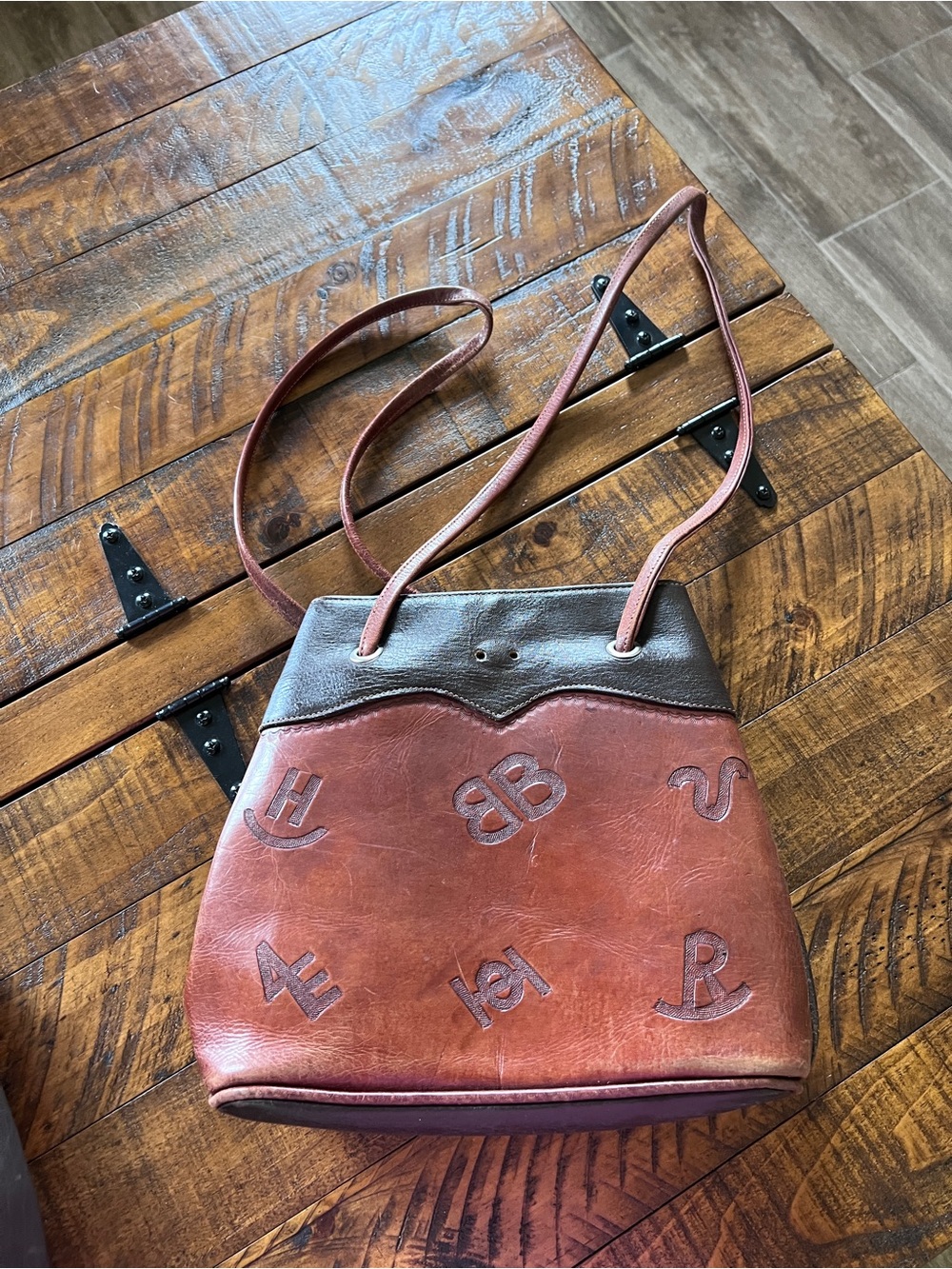 American West Vintage Brown Leather Branded Shoulder Bag